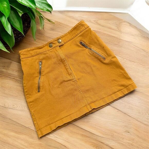 Forever 21 Mustard Zipper Mini A Line Fitter Moto Skirt Small - Picture 1 of 6